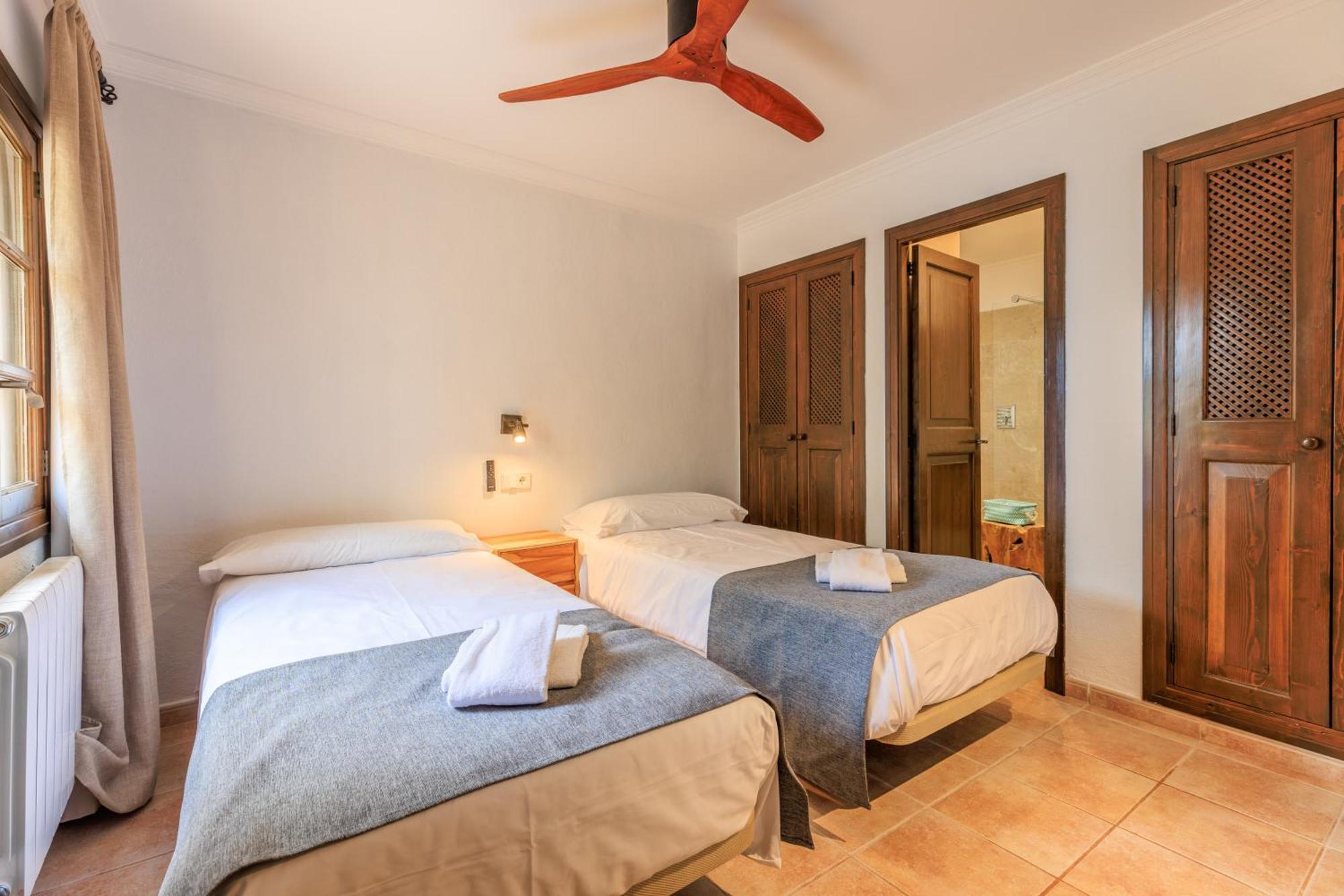 Villa Benvingut By Sealand Villas Port de Pollenca Exterior photo