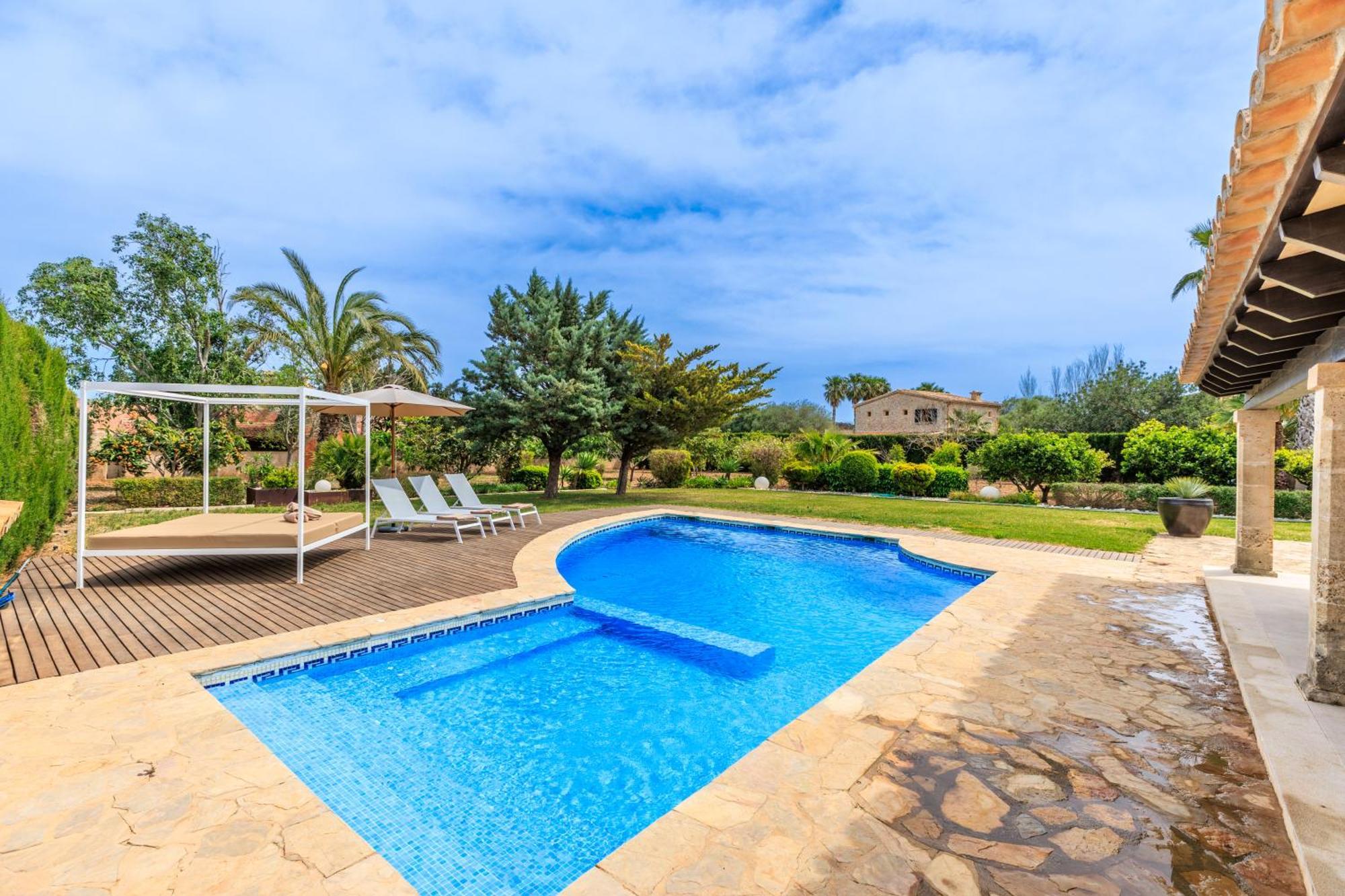 Villa Benvingut By Sealand Villas Port de Pollenca Exterior photo