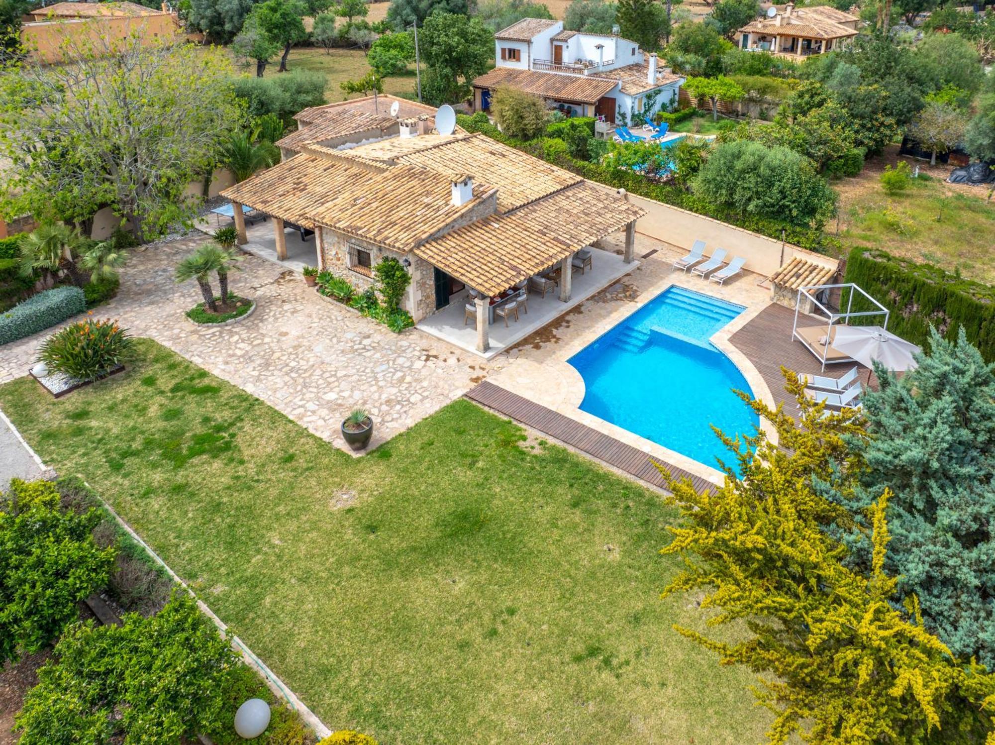 Villa Benvingut By Sealand Villas Port de Pollenca Exterior photo